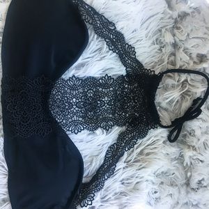 🖤BOOHOO HALTER CROTIA SWIM TOP🖤